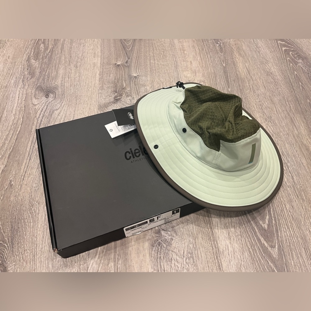Ciele BNDCKHat Carbon - Iconic VC - Corman, running hat, NWT